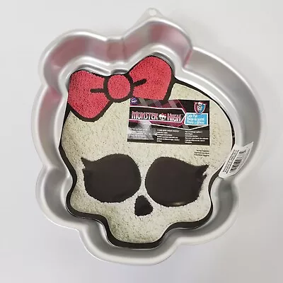 Wilton: MONSTER HIGH CAKE PAN - 2105-6677 - UNUSED - Aluminum 10 X11 X2   • $9.95