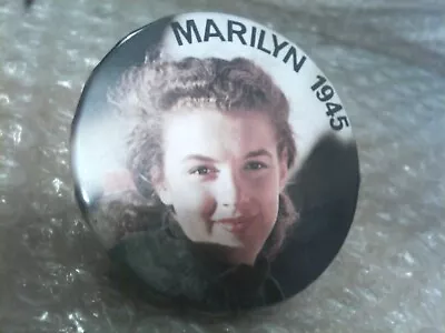 Marilyn Monroe 1945 Actress Movie Star Old Vintage Photo Pinback - Very Nice! • $19.99