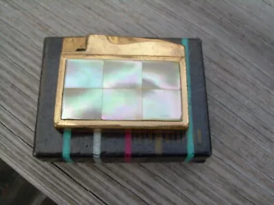 Vint.  Elgin American Gold Tone Mother Of Pearl Inlay Lighter With Felt Case Box • $12