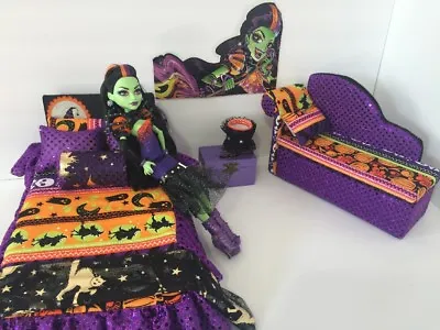 Monster High Furniture Bedroom Set:Casta Fierce Bedsofalampwood Box • $63.99