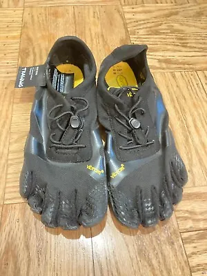 Vibram 14W0701 Women's KSO EVO Barefoot Cross Training Shoes Black US 10-10.5 • $49.99