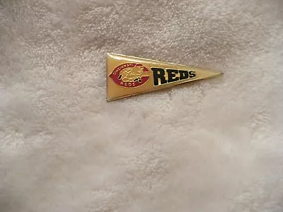 Le- Mlb Cincinnati Reds  Pennant Metal Pin (#16290) Real Nice!! • $48.75