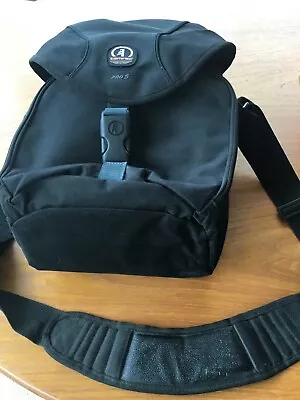 Tamrac Pro 5 5605 Travel Pack Camera Bag - Black • £10