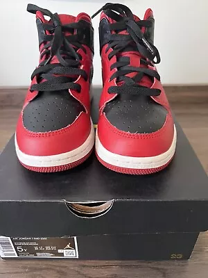 Air Jordan 1 Mid Red/Black/White Size 5Y • $50