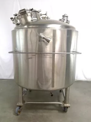 1200 Liter Mixing Tank • $3495