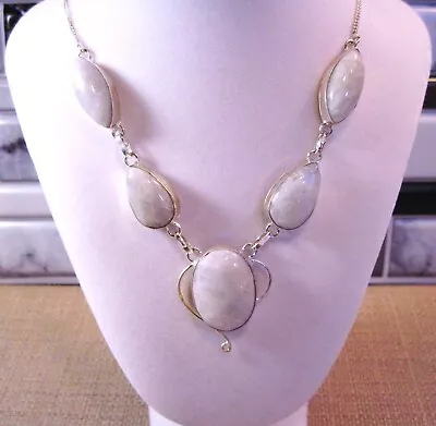 Beautiful 20  Silver Plated Moonstone Necklace Lot 65 • $9.50