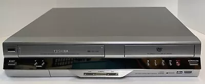 Toshiba D-VR4SU DVD / VHS Recorder Combo NO Remote For Parts Read Description • $29.99