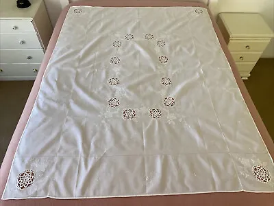 Vintage White Linen Embroidered / Lace Tablecloth Rectangle 170 Cm X 130 Cm • $59