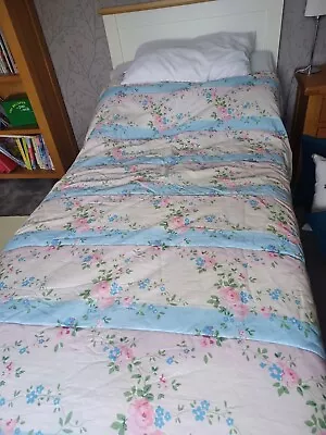 LAURA ASHLEY Vintage Style Single Quilt Bedspread Throw In 'MARY ANN' Floral • £20