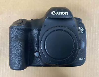 Canon EOS 5D Mark III 22.3MP DSLR Body FOR PARTS/NOT WORKING • £140