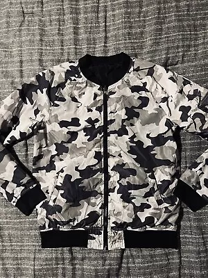 Mossimo Womens XL Reversible Windbreaker Jacket Silid Black & Gray Camouflage  • $12