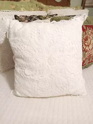Vintage Country Cottage Style Farmhouse Lace Throw Pillow 16 X 17 Scalloped • $14.99