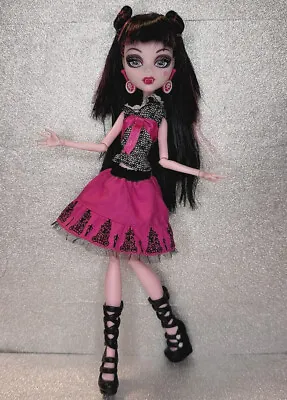 Monster High Picture Day Draculaura Doll Mattel • $40.23