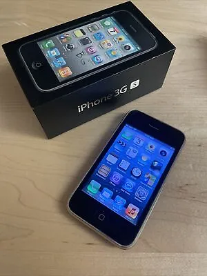 IPhone 3GS A1303 - 8GB Black (Carrier Unlocked) • $29.99