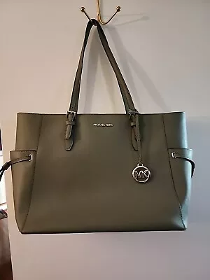 Michael Kors Gilly Large Jet Set Top Zip  Olive Green Saffiano Leather Tote Bag  • $120