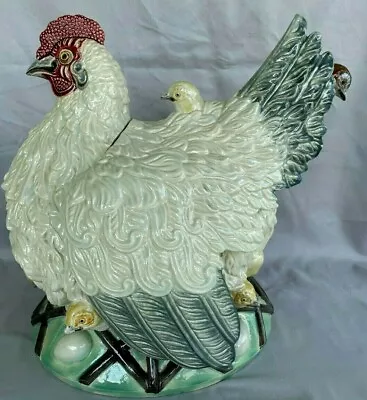 Portugal Chicken With Chicks Tureen With Ladle • $187.50