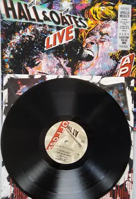 Daryl Hall & John Oates David Ruffin & Eddie Kendrick – Live At The Apollo LP • £11.97