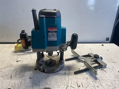 £75 • Buy Makita 3612C Router 110v.