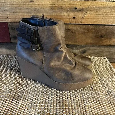 Bongo Brown Ankle Boot Wedges Size 8 • $30