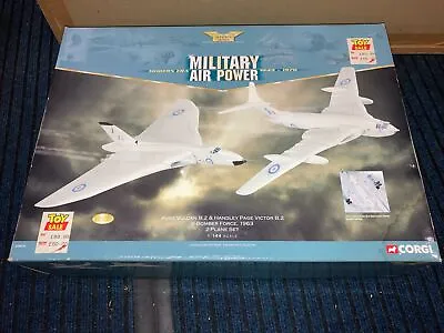 Corgi AA 99134 Avro Vulcan B2 / Handles Page Victor B2 White V Bomber Force 1963 • £175