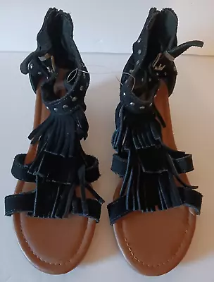 Minnetonka Fringe Black Leather Upper Sandals 71600 STO - Size 8 • $18.99