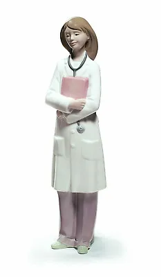 $129.98 • Buy Nao By Lladro Doctor Female #1684 Brand Nib Lady Medical Occupation 10.75  Tall 
