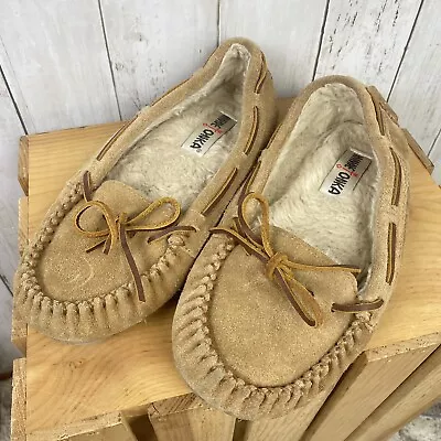 Minnetonka Suede Fur Lined Hard Sole Moccasins Style Cally Size 8 • $13.49