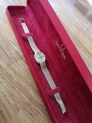 Omega Solid  9ct Yellow Gold Quartz Women's Watch • £835