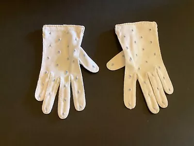 Vintage White Cotton Wrist Gloves W/Blue Embroidered Eyelets USA Made Sz Small • $10