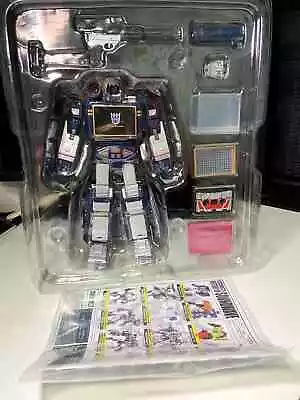 Takara Tomy Masterpiece MP-13 Soundwave Action Figure • $67.99