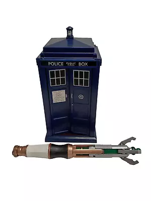 Doctor Who Tardis With Sound 21 Cm BBC 1963 And Sonic Screwdriver Stick Set • £7.99
