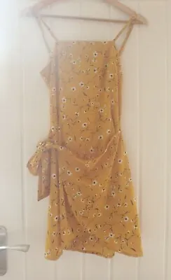 ** Pretty BNWT Ladies Floral Print Mustard Dress - Zaful (Size S) ** • £6