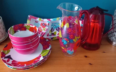 £17.50 • Buy Pink/Multicoloured Melamine Picnic Set & Red Flask VGC