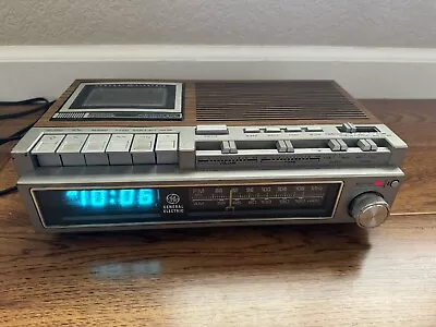 Vintage GE General Electric Cassette Mic Record AM/FM Radio Alarm Clock 7-4975C • $14.99