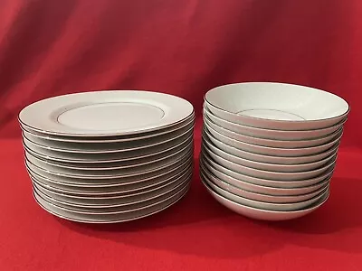 Mikasa Fine China “Bridal Veil” Dinnerware Made In Japan A1691. Set Of (12) • $80