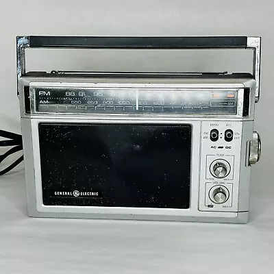 Vintage General Electric AM/FM Portable Radio AC/DC Model 7-2850I Working • $22.49