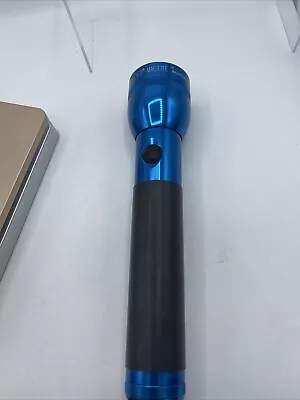 MAG-LITE BLUE 10” INCH 2D FLASHLIGHT VINTAGE - WORKS EXCELLENT Condition • $21.95