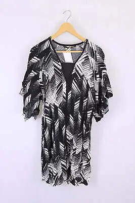 Zara Black And White Top M By Reluv Clothing • $27.50