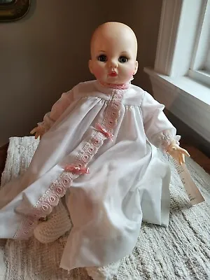 Madame Alexander Victoria Baby Doll 5756 Sleep Eyes In Box 18  • $45