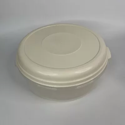 Rubbermaid Servin' Saver # 5 Round 22 Cup Almond Lid Storage Container Vintage • $27.99