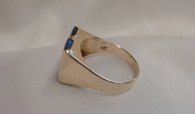 £450 • Buy 9ct Gold Ring