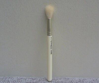£11.67 • Buy MAC 224SE Taper Blending Brush / Eye Shadow Brush, Travel Size, Brand New!