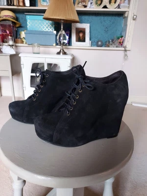 £10 • Buy Jeffrey Campbell Suede Wedges Platform Shoes Size 4
