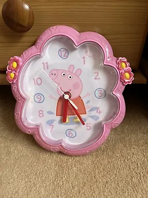 £2.50 • Buy Peppa Pig Clock; Pink