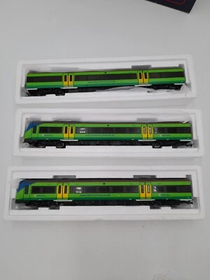 £134.99 • Buy BACHMANN Turbostar 3 Car Central Trains 32-460 170/5 BOXED 00 Gauge DCC Branch