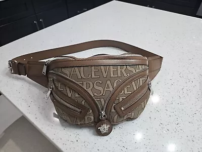 Cross Body Versace Bag Women • $1000