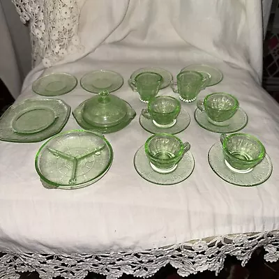 CHILD’s Toy Table Play Time Dishes Green Uranium Depression Vaseline Glows • $199.99