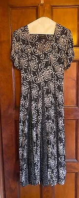 Vintage 90’s Nostalgia Crinkle Cottage Core Boho Maxi Dress Sz S • $43