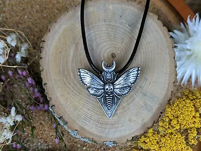 A21c Night Moth Death's Head Hawkmoth Pendant Necklace Women Men Jewelry Gothic • $23.99