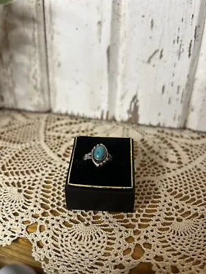Vintage Size 5 Sterling And Turquoise Ring • $15